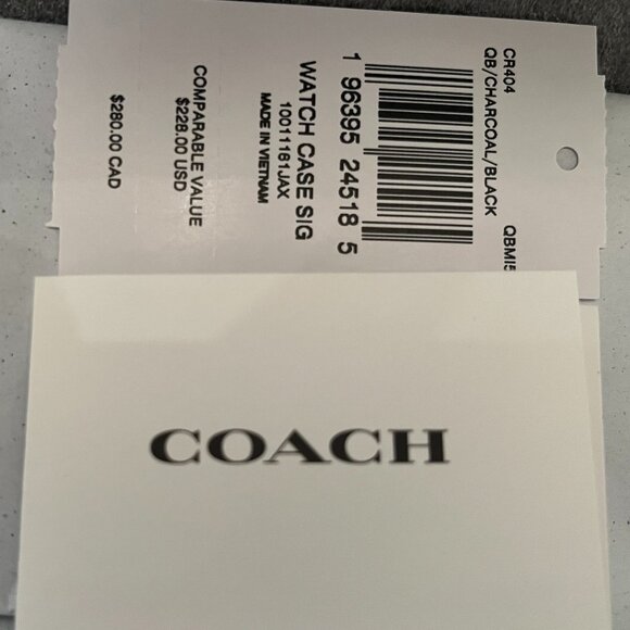 New Coach Watch Roll Case in Signature Canvas and Leather with Buckle Clโฆ - Picture 14 of 15